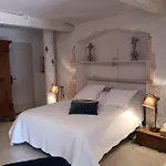 Au Clos Des Anges Oda ve Kahvaltı 4*