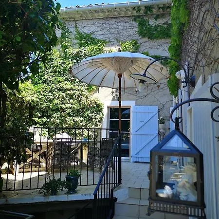 Panzió Au Clos Des Anges Saint-Jean-de-Maruéjols-et-Avéjan