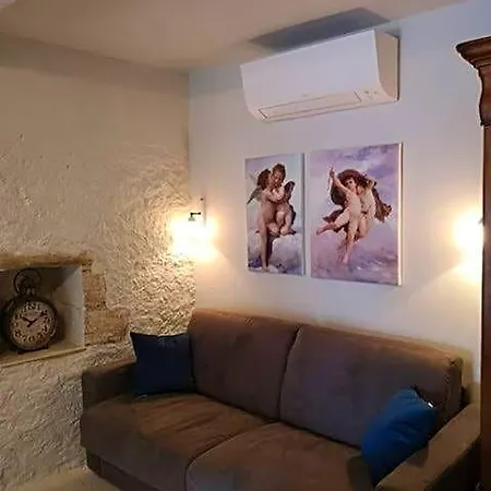 Au Clos Des Anges Bed & Breakfast Saint-Jean-de-Maruéjols-et-Avéjan